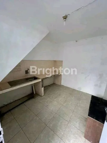 image RUMAH MEWAH DAN ELEGANG DI PUCANG SURABAYA (5)