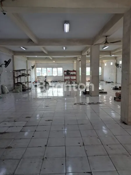 image DIJUAL CEPAT RUKO GANDENG 5 LANTAI  DI LOKASI EMAS, PADEMANGAN, JAKARTA UTARA (2)