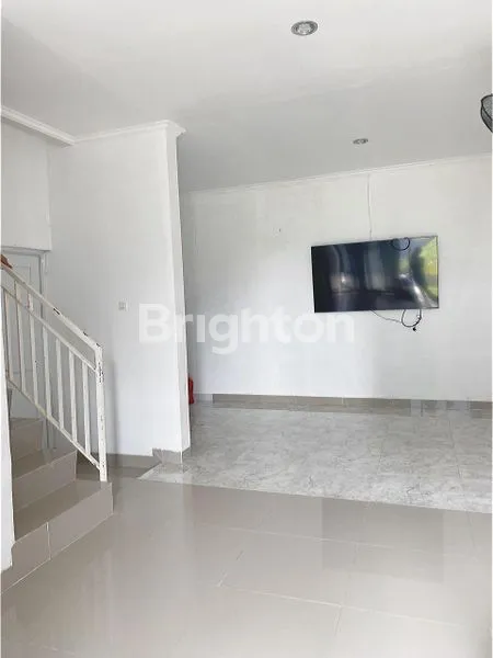 image RUMAH BAGUS DI JUAL SIAP HUNI DI GRAHA LARAS SENTUL BOGOR, DEKAT DENGAN TOL JAGORAWI, DEKAT AEON MALL, IKEA, DAN KAWASAN KULINER (4)