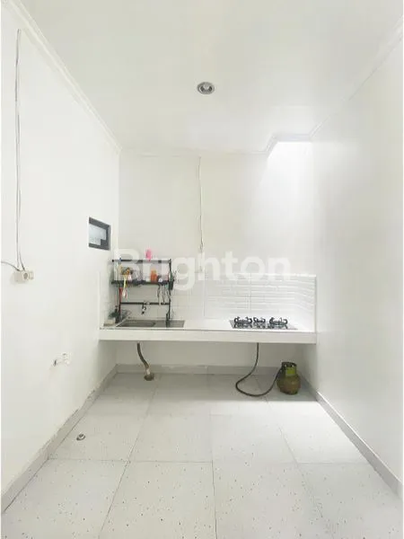 image RUMAH BAGUS DI JUAL SIAP HUNI DI GRAHA LARAS SENTUL BOGOR, DEKAT DENGAN TOL JAGORAWI, DEKAT AEON MALL, IKEA, DAN KAWASAN KULINER (3)