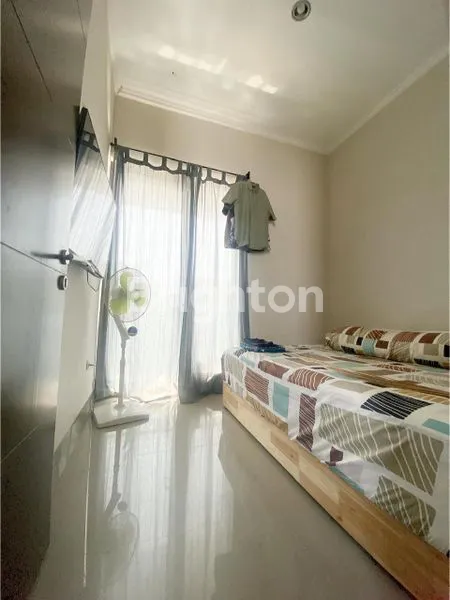 image RUMAH BAGUS DI JUAL SIAP HUNI DI GRAHA LARAS SENTUL BOGOR, DEKAT DENGAN TOL JAGORAWI, DEKAT AEON MALL, IKEA, DAN KAWASAN KULINER (6)