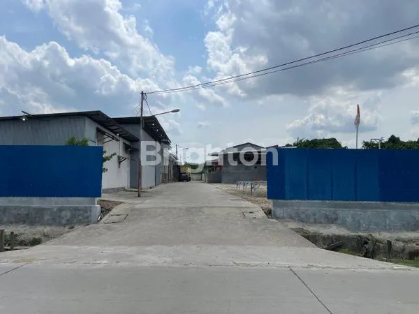image DIJUAL TANAH PINGGIR JALAN MURAH SERTA BANGUNAN RUMAH DAN GUDANGNYA DI SAMBUTAN KOTA SAMARINDA (2)
