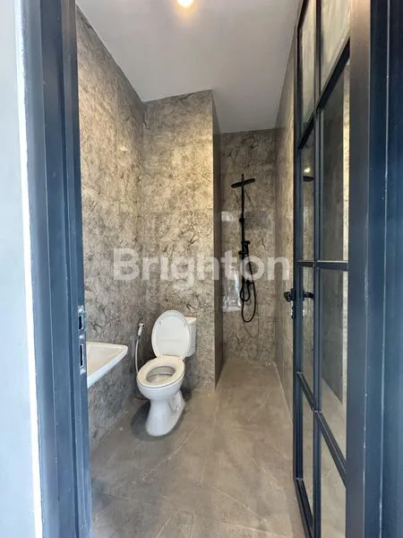 image THE CASUAL PURI MAS REGENCY  HUNIAN EKSKLUSIF SIAP HUNI – LIMITED ONLY 4 UNITS! ANGKAT KOPER LANGSUNG MASUK – COCOK UNTUK TINGGAL ATAU INVESTASI! (5)