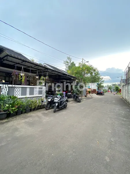 image RUMAH CANTIK HARGA MINIMALIS SIAP HUNI PAMULANG  (1)