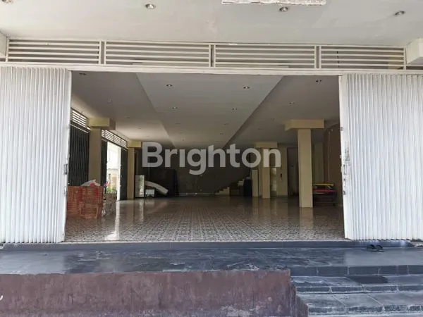 image RUKO MODERN 3 LANTAI DENGAN FASILITAS LIFT  DI DENPASAR BARAT, BALI (2)