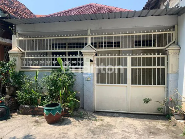image RUMAH DI PUSAT KOTA SURABAYA 2 LANTAI DAN POSISI NGANTONG (1)