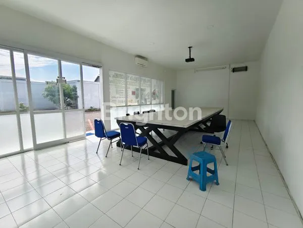 image DIJUAL KANTOR DAN GUDANG ADA LIFT  LUMAJANG (6)