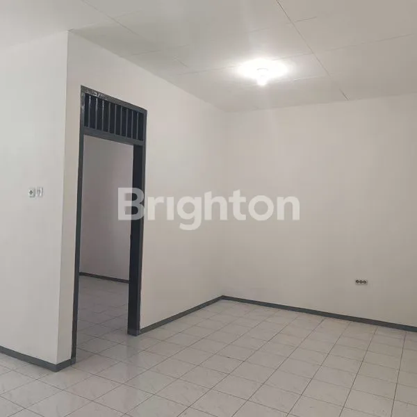 image JUAL RUMAH SECOND SIAP HUNI SUDAH RENOV DI NGINDEN (1)