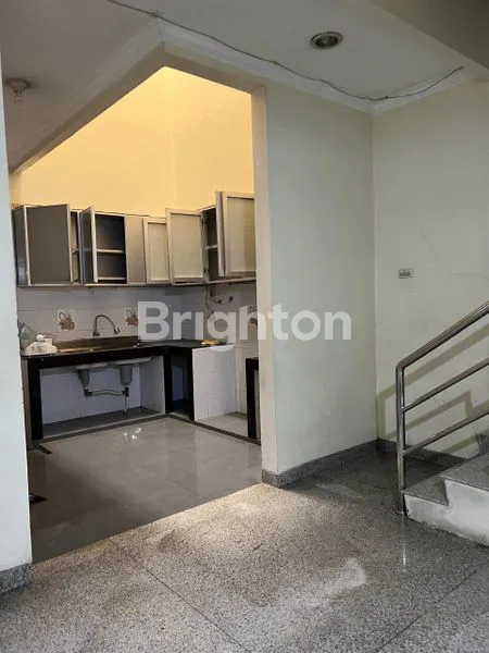 image RUMAH SIAP HUNI KOMPLEK GREEN VILLE DURI KEPA JAKARTA BARAT (3)