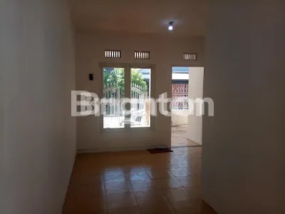 image RUMAH TENGAH KOTA SIDOARJO PERUM TAMAN PINANG INDAH (2)