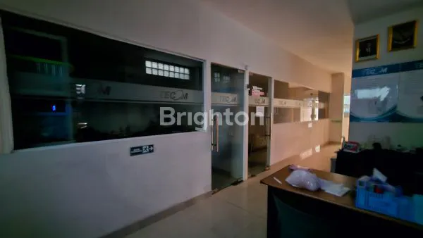 image DIJUAL GEDUNG PERKANTORAN COCOK BUAT SHOWROOM, KLINIK, BANK DI JAKARTA TIMUR (5)
