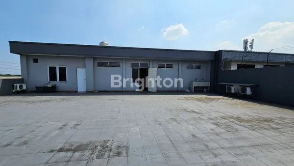 image DIJUAL GEDUNG EX SHOWROOM DAN BENGKEL MOBIL DI DEPOK (6)