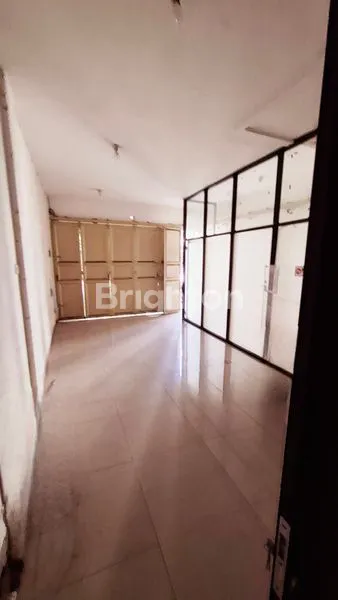 JUAL RUKO 3 LANTAI SIAP USAHA. GEMPOL SARI CIJERAH BANDUNG LOKASI STRATEGIS & SANGAT RAMAI. COCOK UNTUK SEGALA USAHA.