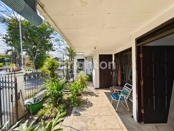 image RUMAH HOOK DI JL BOROBUDUR AGUNG SUHAT KOTA MALANG (3)