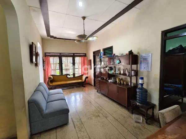 image RUMAH HOOK DI JL BOROBUDUR AGUNG SUHAT KOTA MALANG (5)