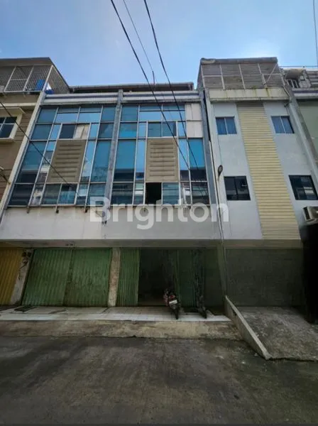 image DISEWAKAN RUKO STRATEGIS 3,5 LANTAI DI KOMPLEK DUTA HARAPAN INDAH JAKARTA UTARA (1)