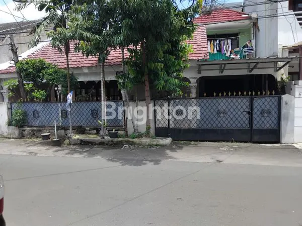 image RUMAH STRATEGIS DI TEBET (1)