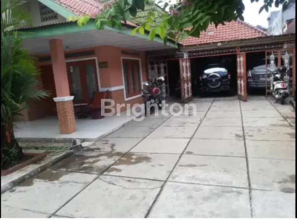 image RUMAH BESAR SIAP HUNI DEKAT KANTOR BPOM PERCETAKAN NEGARA STRATEGIS SANGAT EKONOMIS (2)