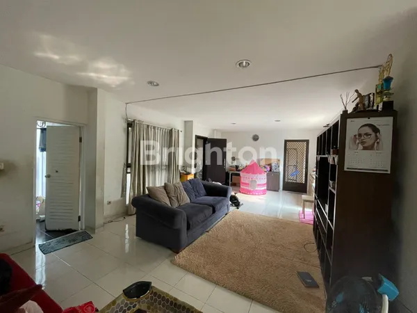 image RUMAH MODERN 2 LANTAI 4KT DI BSD NUSALOKA SEKTOR 14.5 (2)