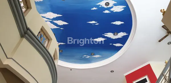 image DIJUAL RUMAH ASRI  2 LANTAI SIAP HUNI SURABAYA (8)