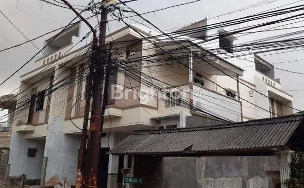 image RUMAH DI DURI KEPA KEBON JERUK MASIH BARU (2)