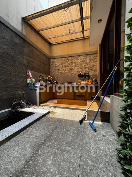 image RUMAH KOMPLEK MEWAH MURAH CIPUTAT TIMUR (7)