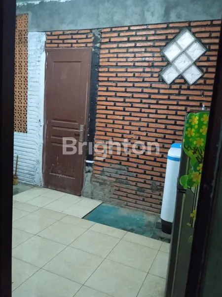image RUMAH KOST BONUS TOKO DIKELILINGI KAMPUS UIN, ITN, UM, UNBRAW, UNMUH, UNISKA DI KOTA MALANG (4)