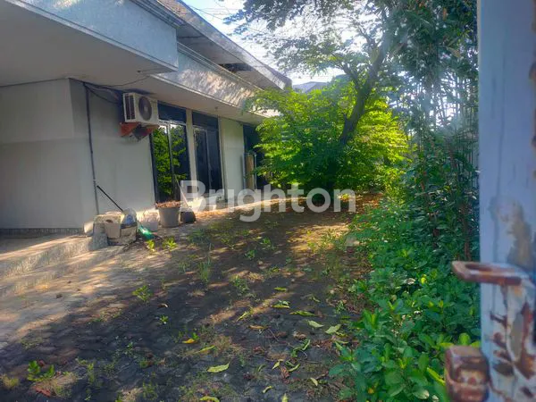 image RUMAH DIJUAL JEMURSARI TIMUR JA COCOK BUAT RUMAH TINGGAL, GUEST HOUSE ,FASILITAS KEAGAMAAN DAN SOSIAL  (4)