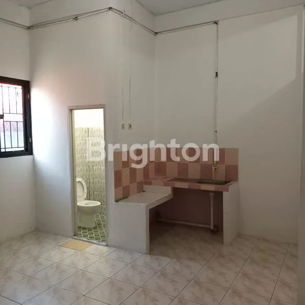 image RUKO SIAP PAKAI LOKASI STRATEGIS (6)