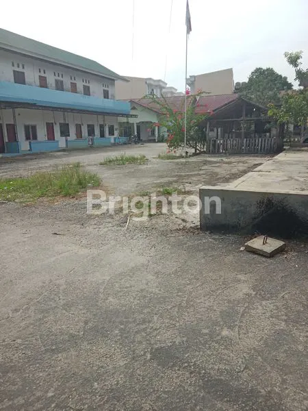 image 1 UNIT MES DAN 6 PINTU RUMAH KONTRAKKAN (1)