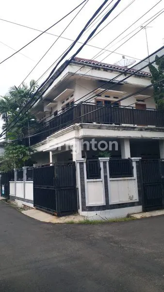 image RUMAH 2½ LANTAI DI KALIBATA SIAP HUNI (7)