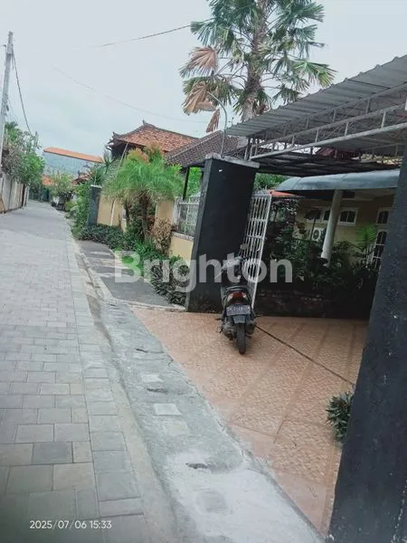 image RUMAH CANTIK STRATEGIS  AREA TEUKU UMAR DENPASAR BARAT (2)