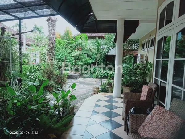 image RUMAH CANTIK STRATEGIS  AREA TEUKU UMAR DENPASAR BARAT (1)