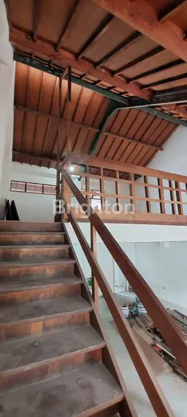 image RUMAH DI GAYUNGSARI BARAT (6)