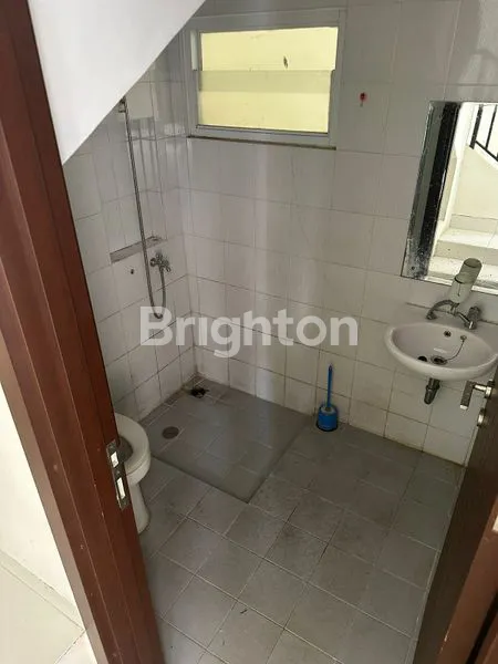 image RUMAH THE ICON COSMO EASTERN (7)