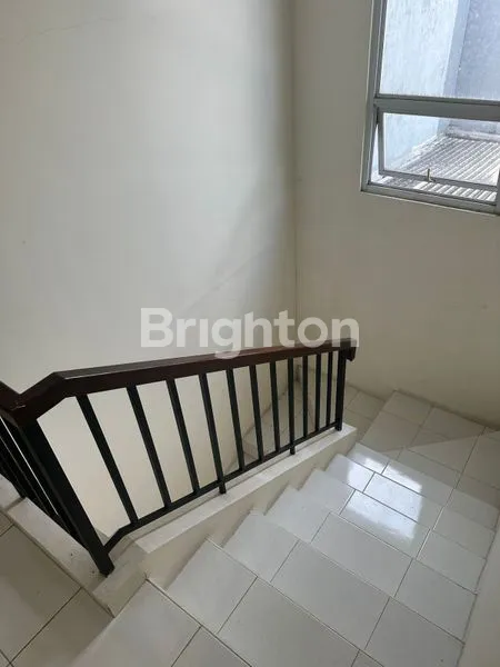 image RUMAH THE ICON COSMO EASTERN (4)