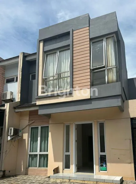 RUMAH THE ICON COSMO EASTERN