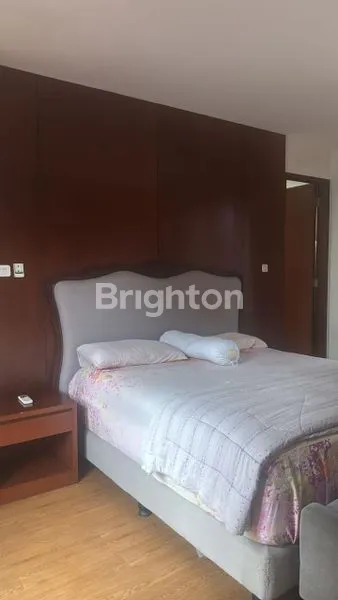 image RUMAH MEWAH DI CLUSTER EKSKLUSIF MENTENG BINTARO (5)