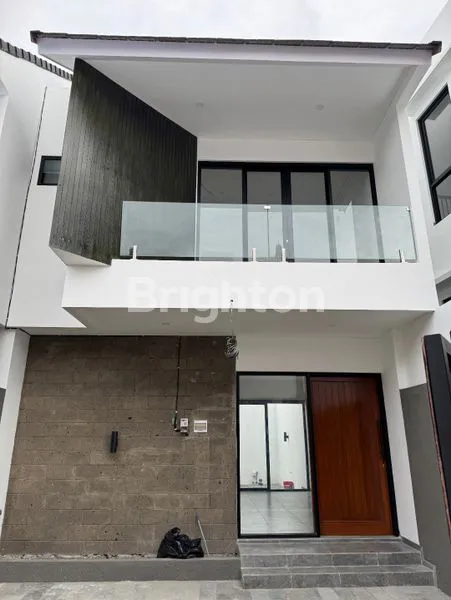 image RUMAH 2 LANTAI DI TUKAD BALIAN (1)