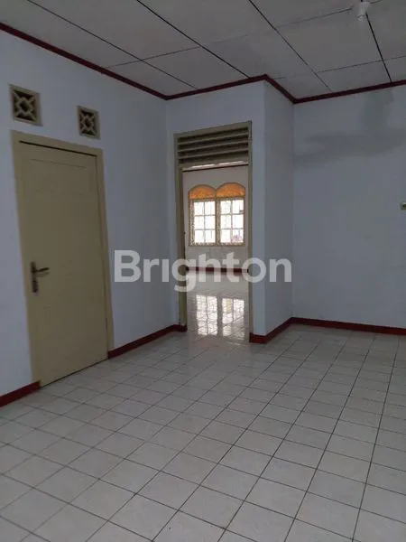 image RUMAH LUAS DI JAKARTA TIMUR (2)