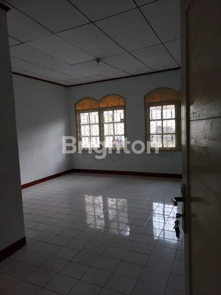 image RUMAH LUAS DI JAKARTA TIMUR (3)