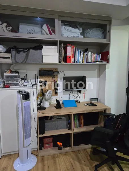 image SHOUTHGATE APARTEMEN TANJUNG BARAT (2)