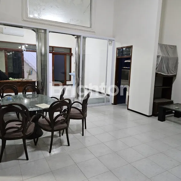 image RUMAH DI JALAN DHARMAHUSADA INDAH SURABAYA  (7)