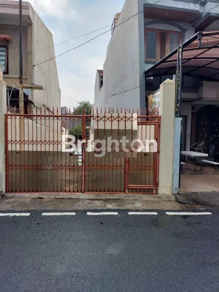 image RUMAH LUAS DI JAKARTA TIMUR (8)