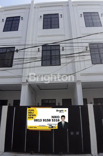 image RUMAH BARU MINIMALIS 3LT LINGKUNGAN MEWAH  DEKAT TAMAN DURI KEPA (1)