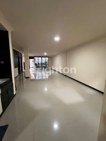 image RUMAH TENGAH KOTA SURABAYA MINIMALIS MODEL JEPANG !! (2)