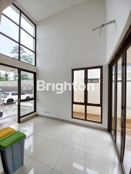 image 2 RUMAH BERSEBELAHAN DI JALAN BOULEVARD VOLGA CITRA SENTUL RAYA (2)