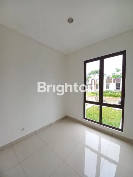 image 2 RUMAH BERSEBELAHAN DI JALAN BOULEVARD VOLGA CITRA SENTUL RAYA (4)