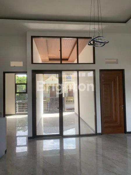image RUMAH MEWAH STRATEGIS SIAP HUNI DI KOTA MALANG (4)