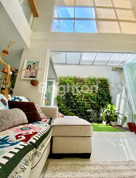 image RUMAH ESTETIK, SIAP HUNI DENGAN FURNITURE LENGKAP DI JAGAKARSA (1)